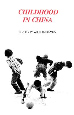 Childhood in China (Yale FastBack)