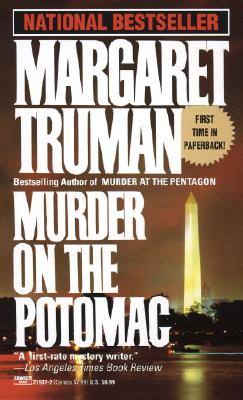 Murder on the Potomac (Capital Crime Mysteries)
