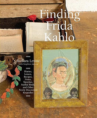 Finding Frida Kahlo/ Encontrando a Frida Kahlo (English and Spanish Edition)